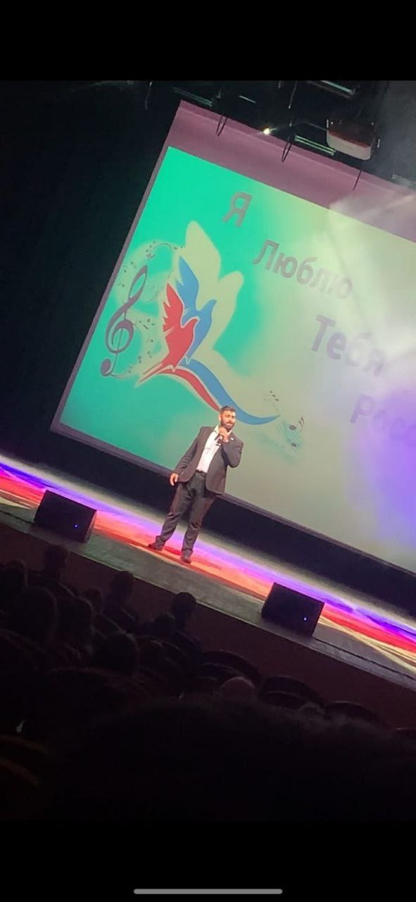 8 октября студенты факультета стоматологии группы 23лс1, 23лс2, 23лс4, 23лс7, 23лс8 посетили патриотический концерт Сергея Митрофанова, используя Пушкинскую карту